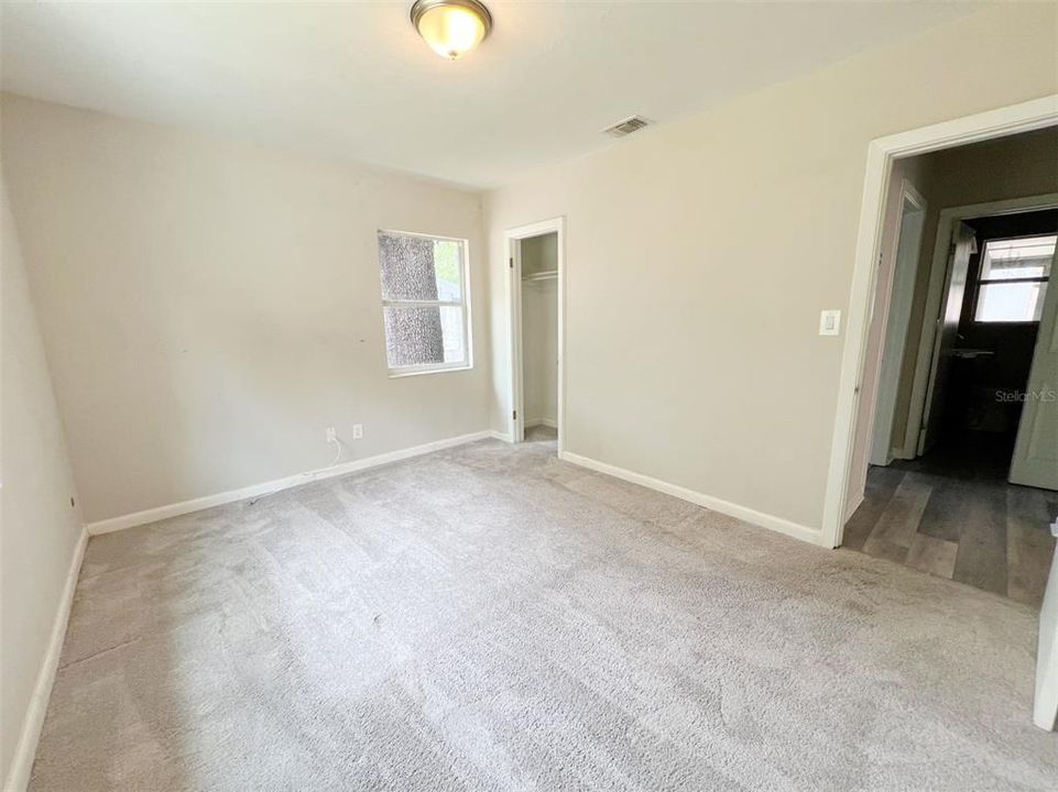 Recently Rented: $1,997 (3 beds, 1 baths, 1560 Square Feet)