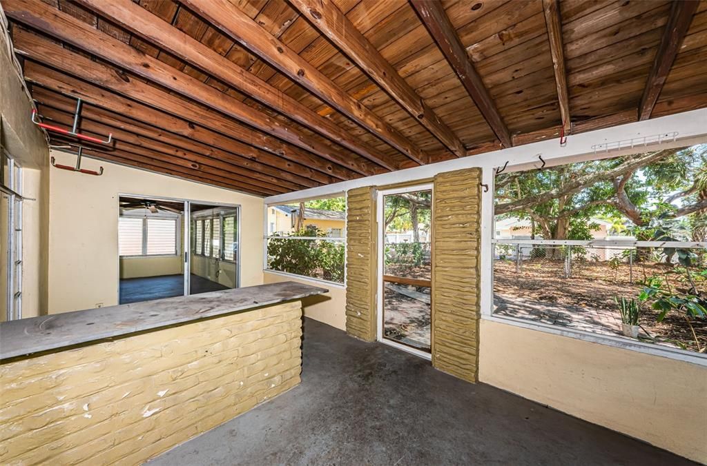 Activo con contrato: $449,000 (2 camas, 2 baños, 1088 Pies cuadrados)