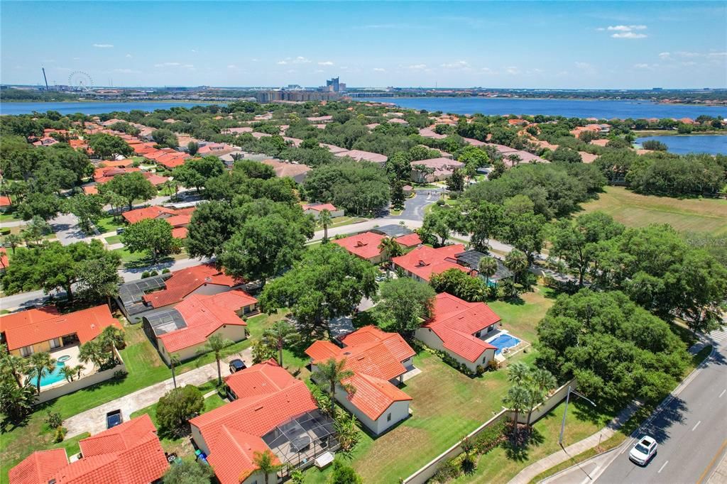 Active With Contract: $550,000 (3 beds, 2 baths, 1607 Square Feet)