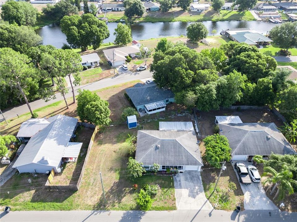 For Sale: $275,000 (3 beds, 2 baths, 1336 Square Feet)