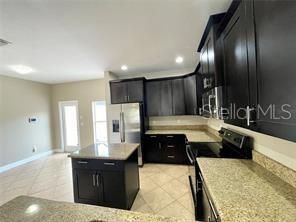 For Rent: $2,850 (3 beds, 2 baths, 1520 Square Feet)