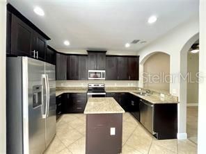 For Rent: $2,850 (3 beds, 2 baths, 1520 Square Feet)