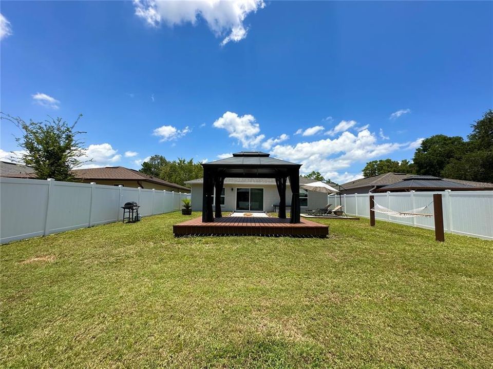 For Sale: $420,000 (3 beds, 2 baths, 1376 Square Feet)