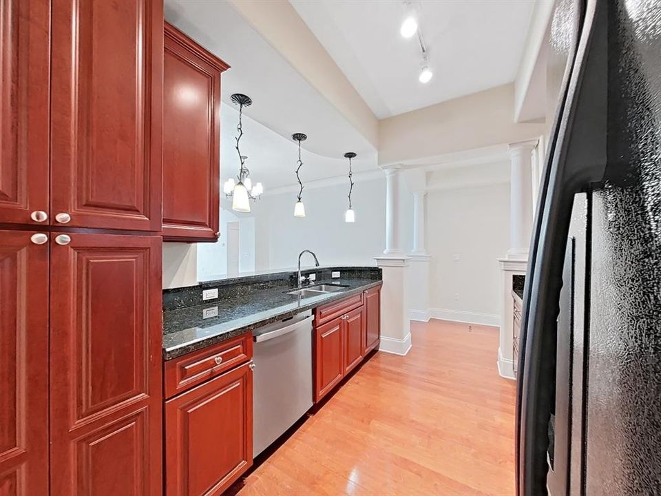 For Sale: $889,900 (2 beds, 2 baths, 1349 Square Feet)