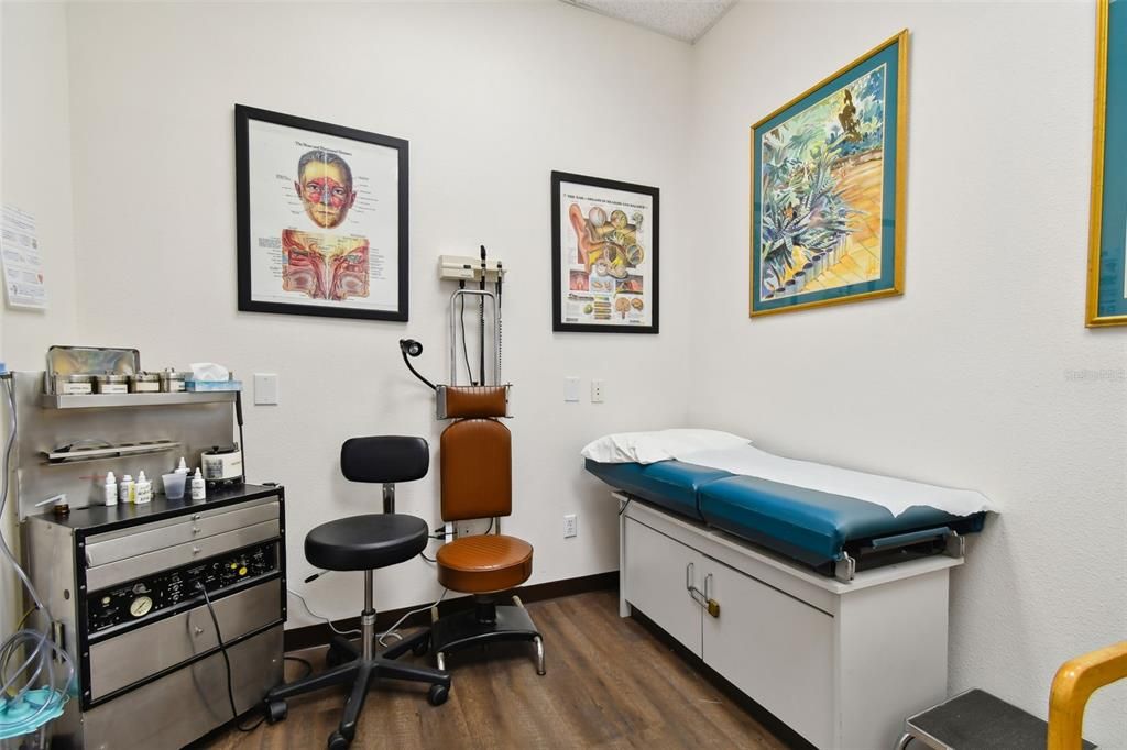 For Sale: $4,250,000 (0 beds, 0 baths, 10584 Square Feet)