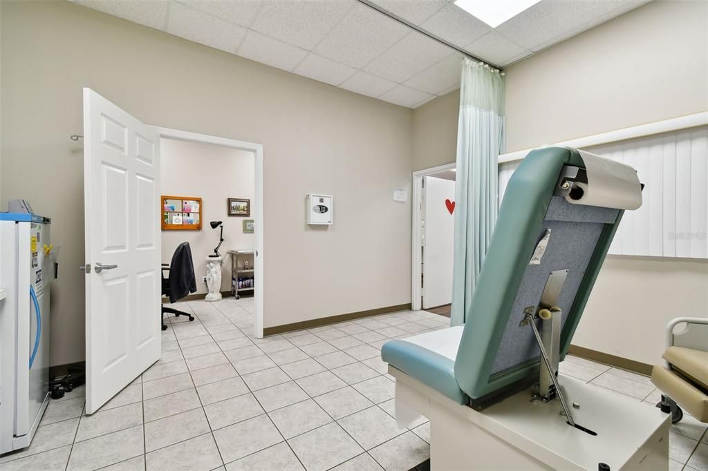 For Sale: $4,250,000 (0 beds, 0 baths, 10584 Square Feet)