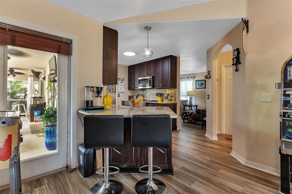 Active With Contract: $434,990 (3 beds, 2 baths, 1728 Square Feet)