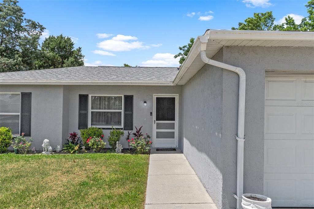 For Sale: $264,900 (2 beds, 2 baths, 1120 Square Feet)