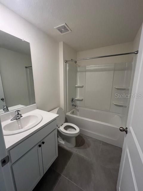 For Rent: $2,150 (3 beds, 2 baths, 1672 Square Feet)