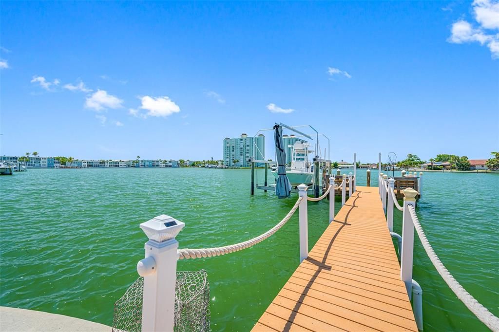 For Sale: $3,199,000 (3 beds, 3 baths, 3372 Square Feet)