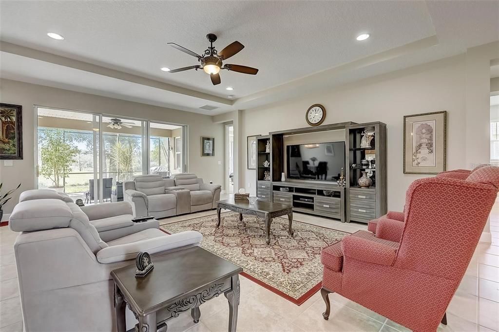 Active With Contract: $3,000 (4 beds, 4 baths, 3568 Square Feet)