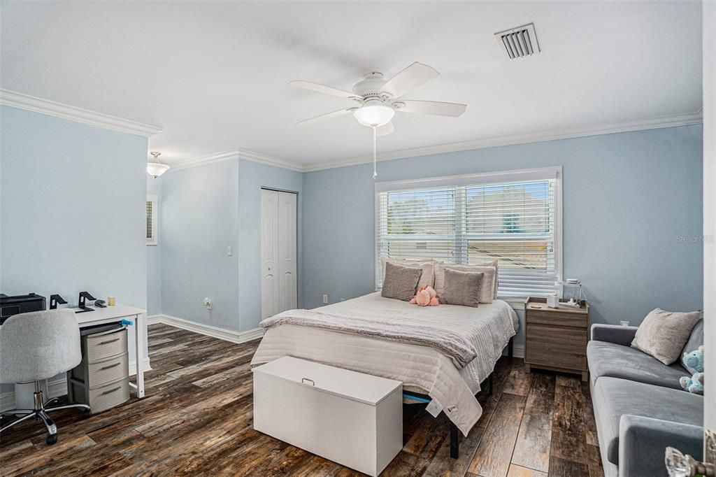 Active With Contract: $699,900 (4 beds, 2 baths, 2203 Square Feet)