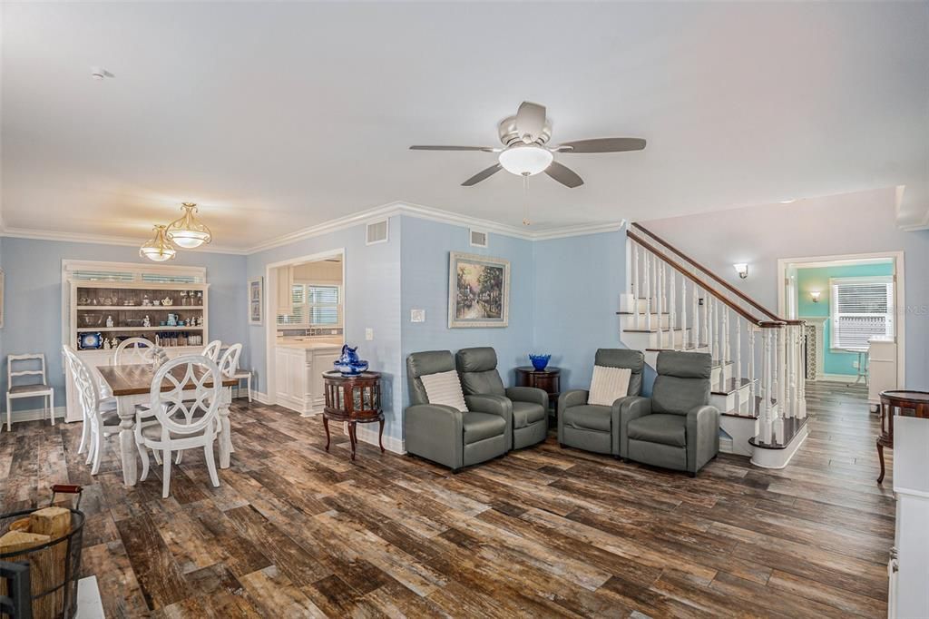 Active With Contract: $699,900 (4 beds, 2 baths, 2203 Square Feet)