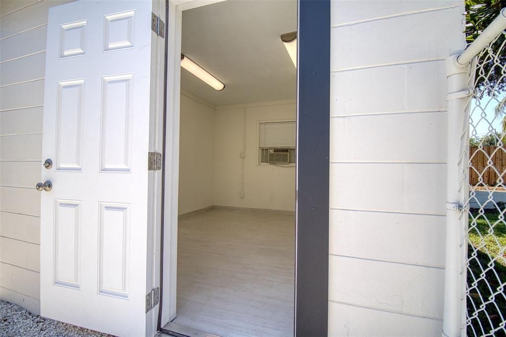 Active With Contract: $2,750 (3 beds, 2 baths, 1200 Square Feet)