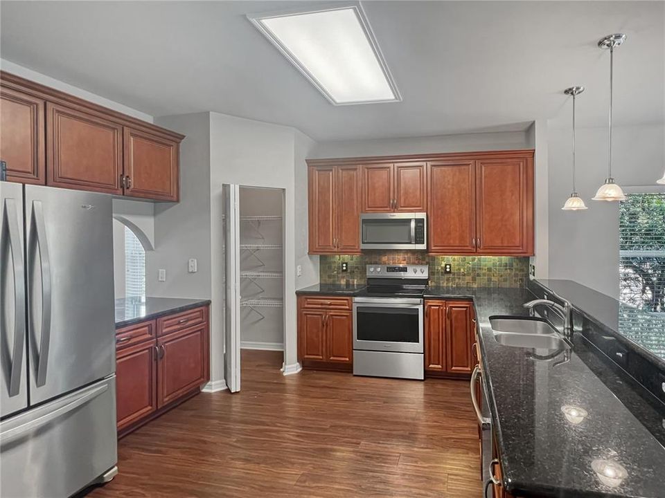 For Sale: $404,990 (3 beds, 2 baths, 1910 Square Feet)