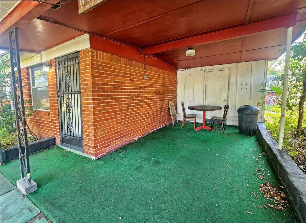 Carport / patio