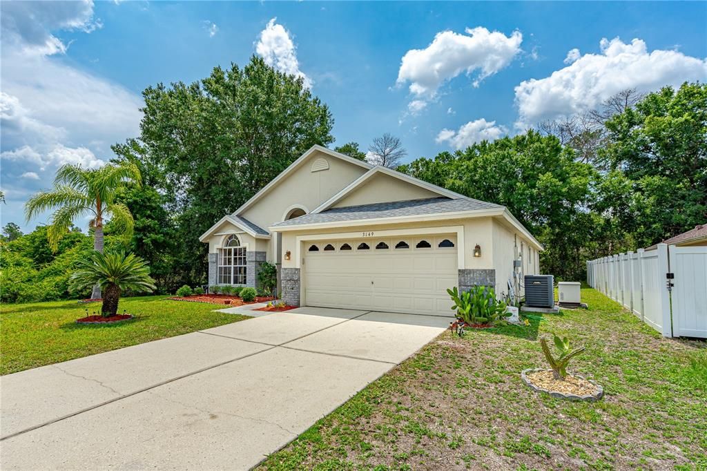 For Sale: $380,000 (3 beds, 2 baths, 1841 Square Feet)