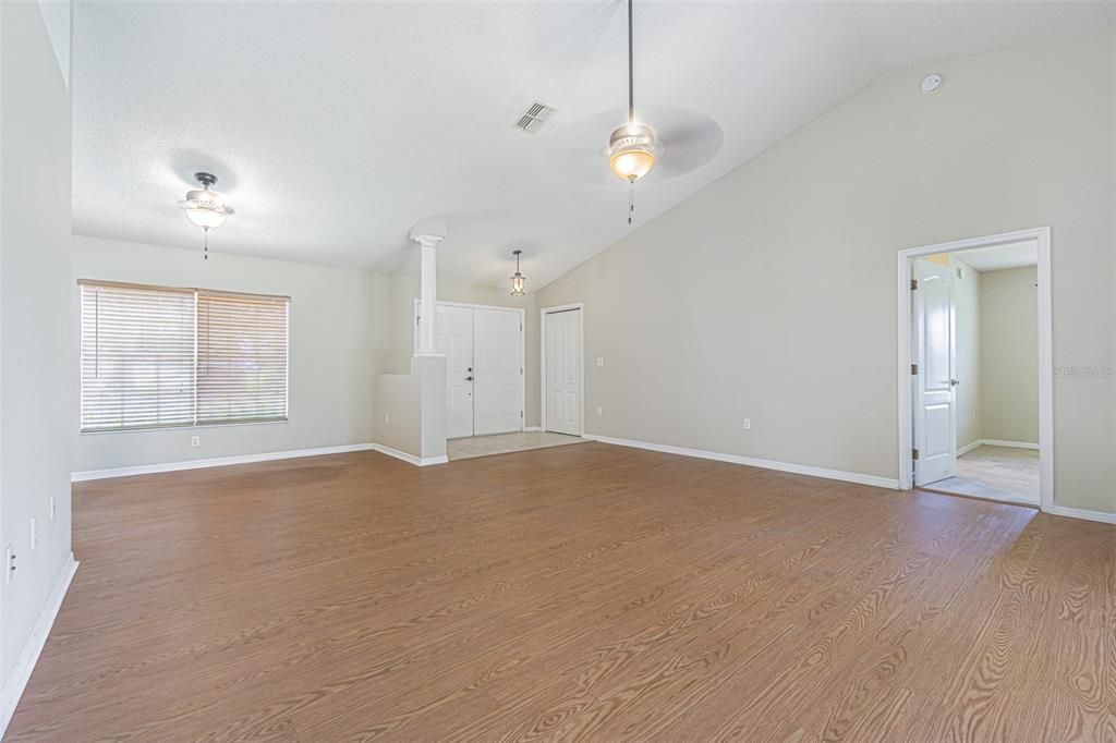 For Sale: $469,900 (3 beds, 2 baths, 2132 Square Feet)