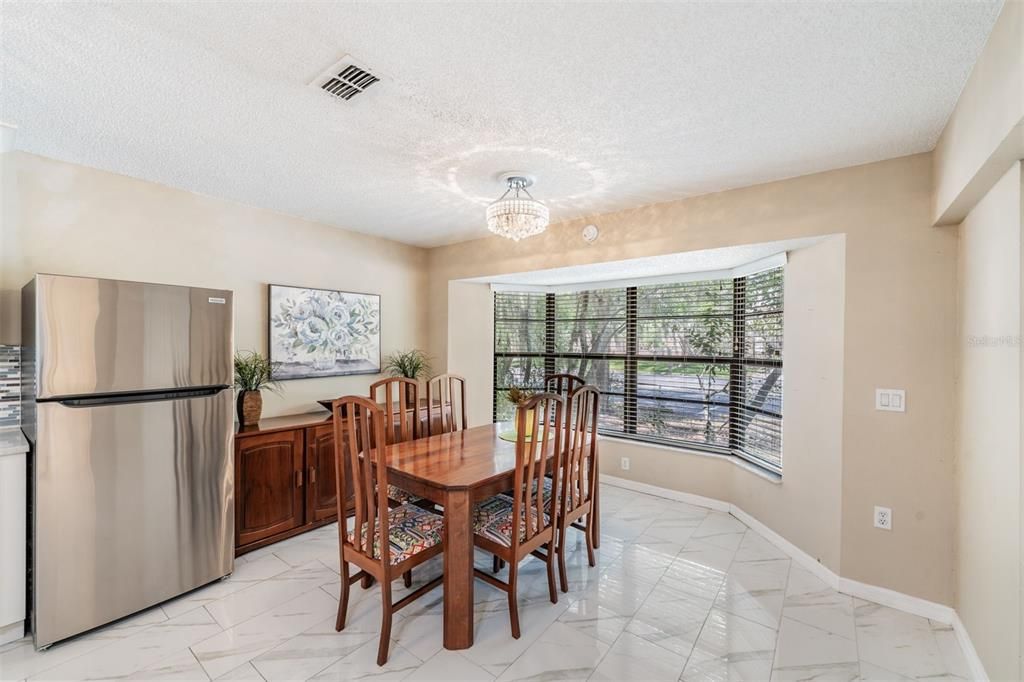 Active With Contract: $299,900 (3 beds, 2 baths, 1482 Square Feet)