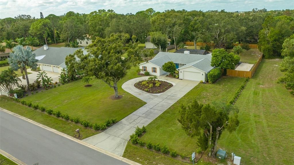 For Sale: $924,900 (4 beds, 2 baths, 3136 Square Feet)