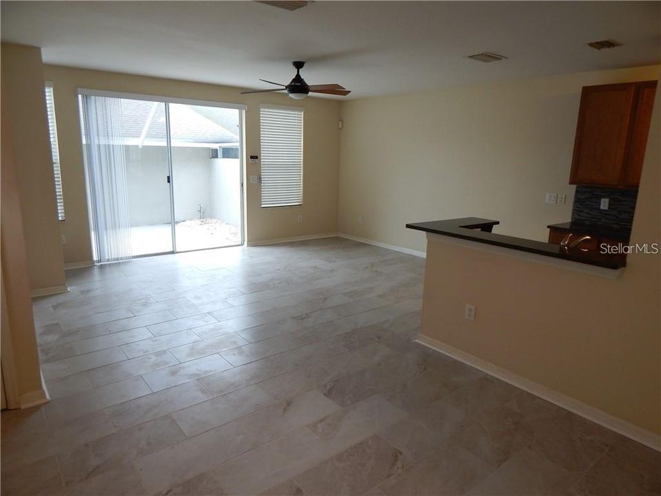 Active With Contract: $2,350 (3 beds, 2 baths, 1540 Square Feet)