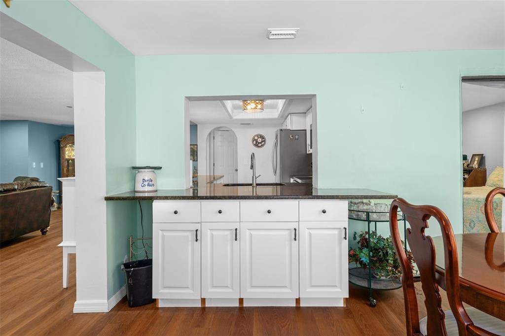 For Sale: $409,900 (2 beds, 2 baths, 1872 Square Feet)