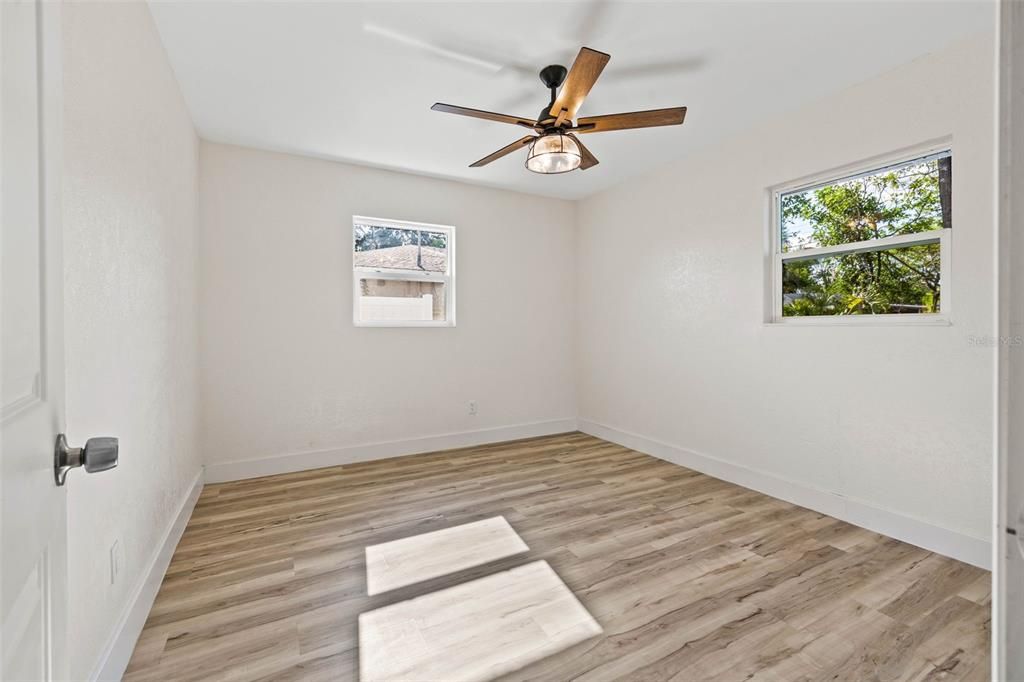 Active With Contract: $529,000 (3 beds, 2 baths, 1470 Square Feet)