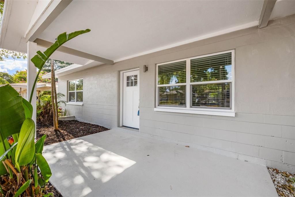 Active With Contract: $529,000 (3 beds, 2 baths, 1470 Square Feet)