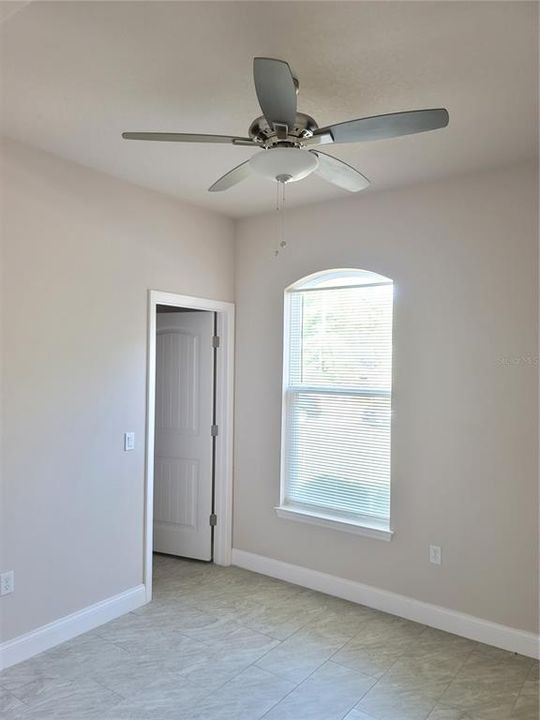 Active With Contract: $1,750 (3 beds, 2 baths, 1188 Square Feet)