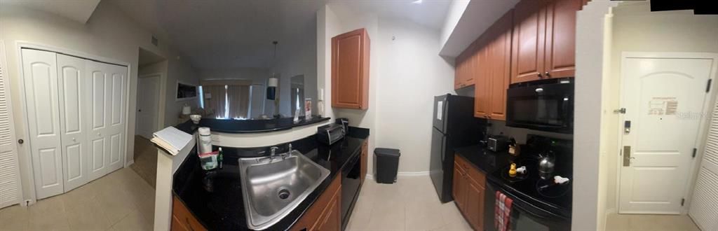 For Rent: $2,140 (1 beds, 1 baths, 671 Square Feet)