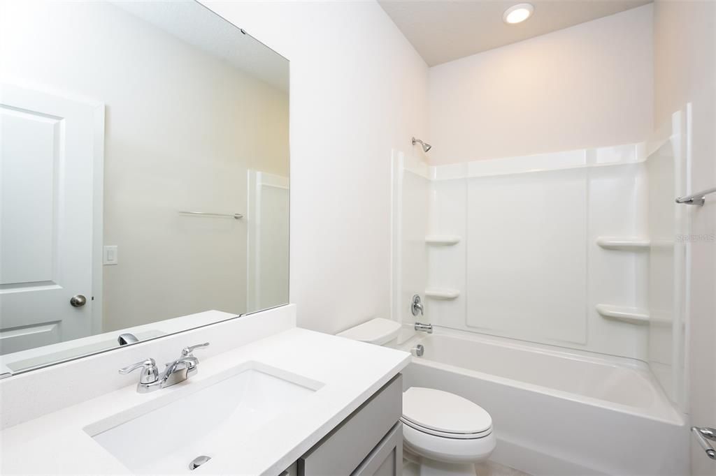 For Rent: $2,195 (3 beds, 2 baths, 1334 Square Feet)
