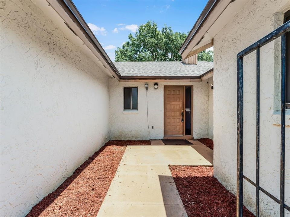 Active With Contract: $349,900 (3 beds, 2 baths, 1703 Square Feet)