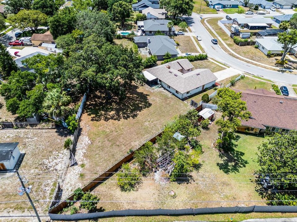 Active With Contract: $349,900 (3 beds, 2 baths, 1703 Square Feet)