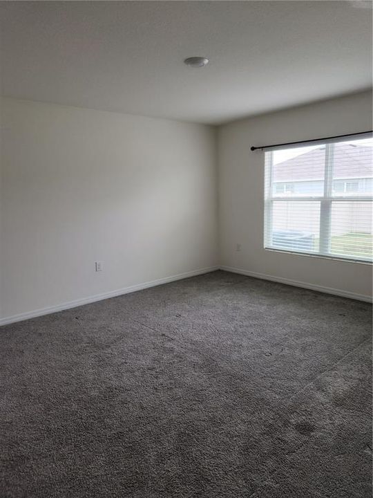 For Rent: $2,000 (3 beds, 2 baths, 1670 Square Feet)