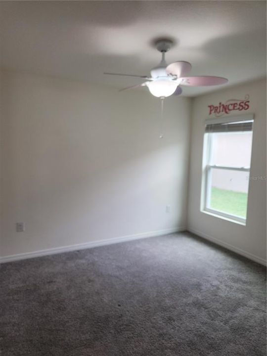 For Rent: $2,000 (3 beds, 2 baths, 1670 Square Feet)