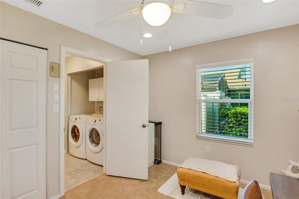 For Sale: $317,500 (2 beds, 2 baths, 1029 Square Feet)