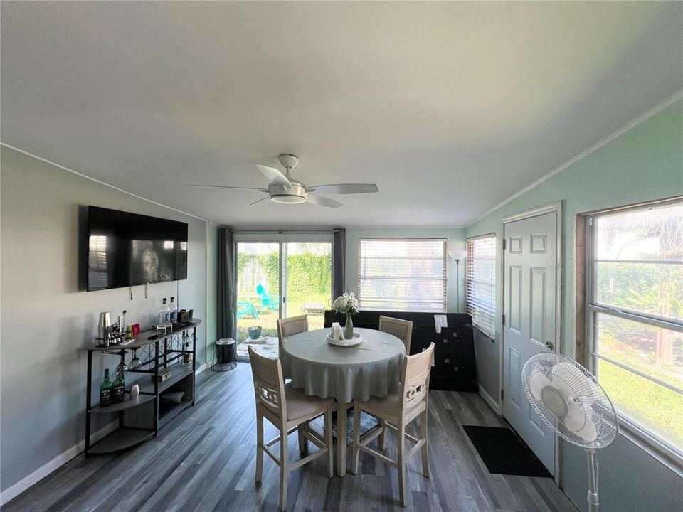 For Sale: $229,900 (3 beds, 1 baths, 1523 Square Feet)