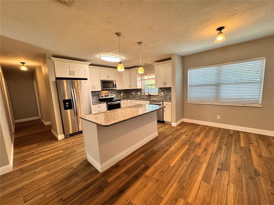 For Rent: $2,900 (3 beds, 2 baths, 1248 Square Feet)