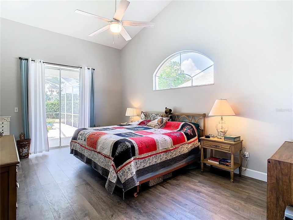 For Sale: $489,000 (4 beds, 2 baths, 1896 Square Feet)