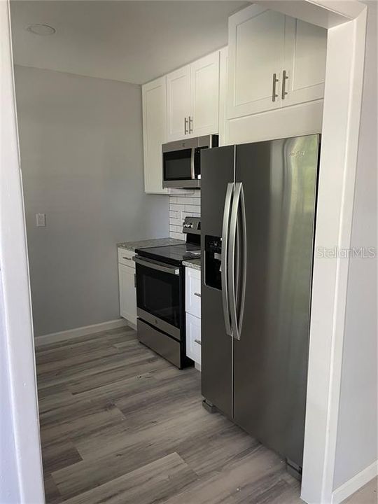 For Rent: $2,300 (3 beds, 2 baths, 1040 Square Feet)