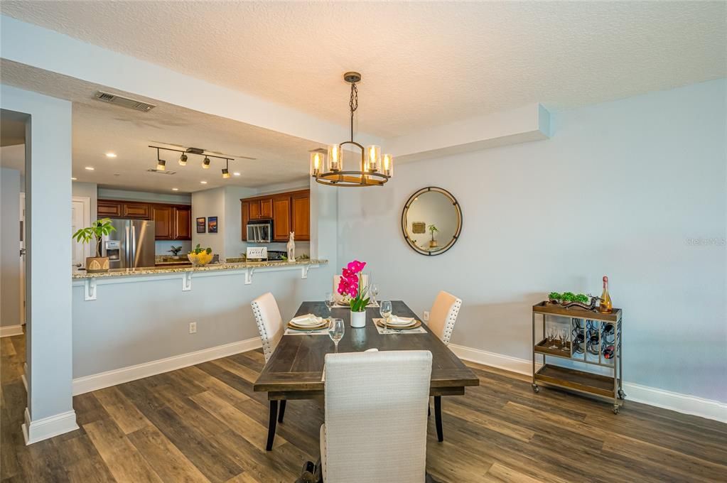 For Sale: $442,900 (2 beds, 2 baths, 1627 Square Feet)