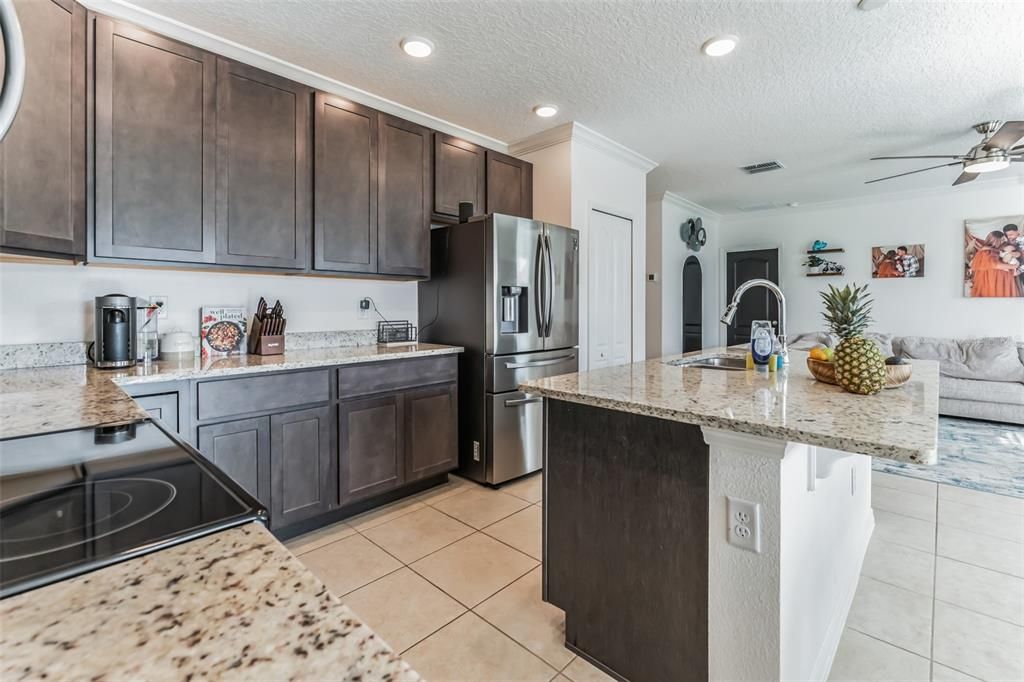 Active With Contract: $330,000 (3 beds, 2 baths, 1500 Square Feet)