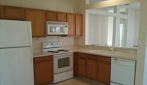 Active With Contract: $1,900 (3 beds, 2 baths, 1266 Square Feet)