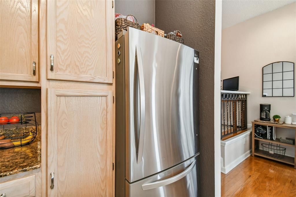 For Sale: $489,900 (1 beds, 1 baths, 1084 Square Feet)