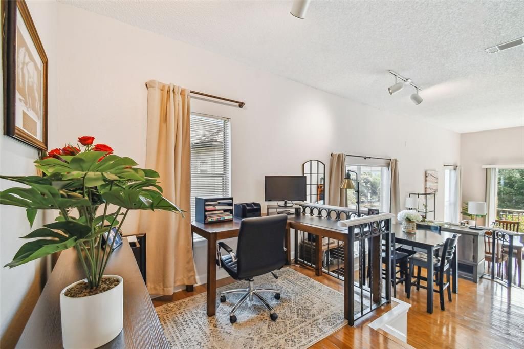 For Sale: $469,000 (1 beds, 1 baths, 1084 Square Feet)