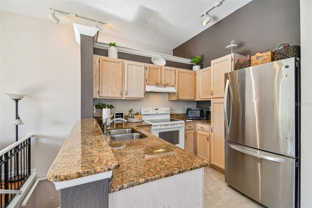 For Sale: $469,000 (1 beds, 1 baths, 1084 Square Feet)