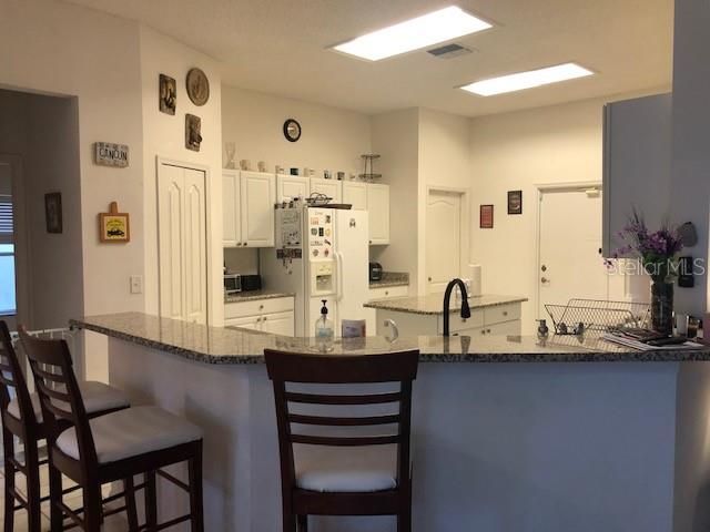 For Rent: $3,200 (4 beds, 2 baths, 2673 Square Feet)