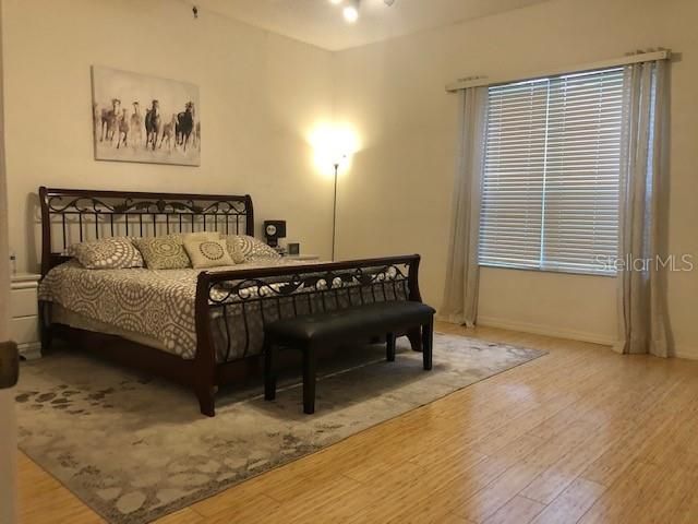 For Rent: $3,200 (4 beds, 2 baths, 2673 Square Feet)