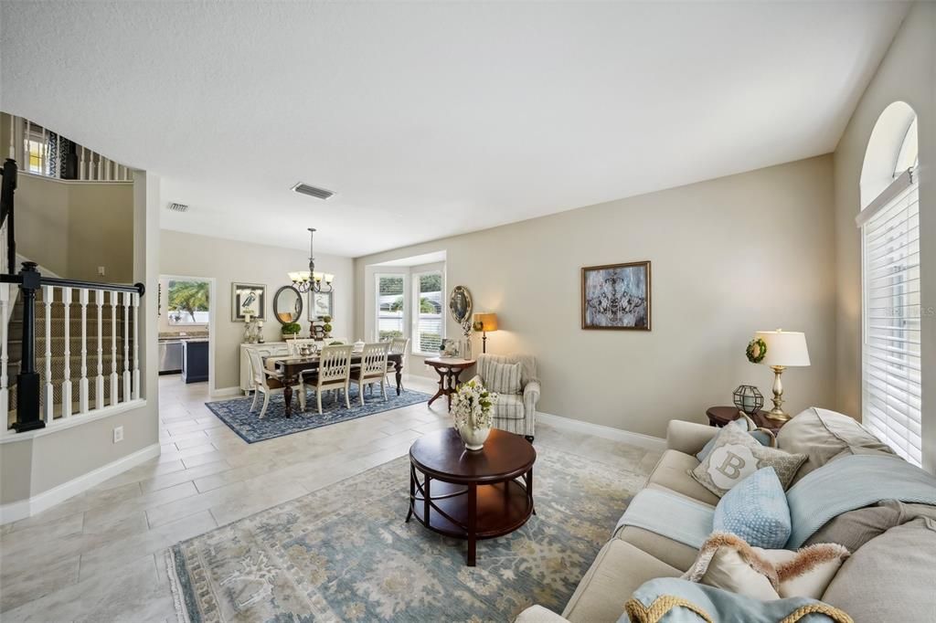 Active With Contract: $799,900 (5 beds, 3 baths, 3573 Square Feet)