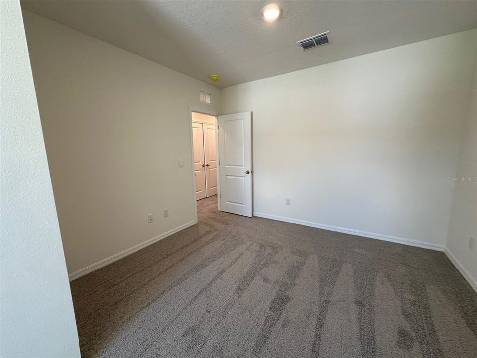 For Rent: $2,200 (3 beds, 2 baths, 1776 Square Feet)